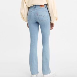 Levi’s 725 High-Rise Bootcut jeans (light wash, pictures don’t do it justice)